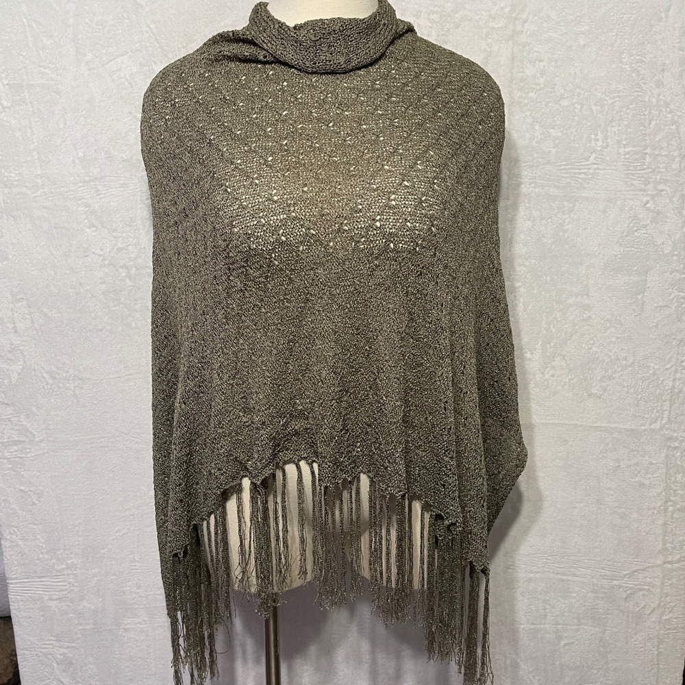 Chicos Poncho Muffler Elmwood Knit Rayon Fringe Cowl Neck‎ Olive Green One Size